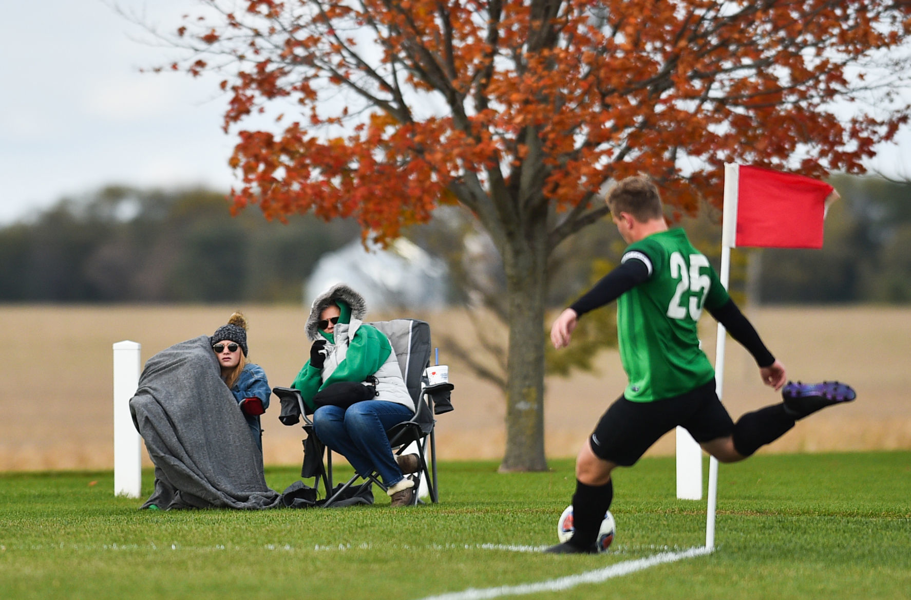 102219-mda-spt-geneseo-soccer-002a.JPG